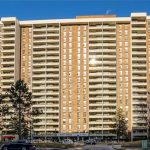 3-bedroom condo apartment for sale in Peel — 1512 - 4 Kings Cross Road (Photo 2)