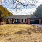 3-bedroom detached home for sale in Middlesex — 1517 Gloucester Road (Photo 5)