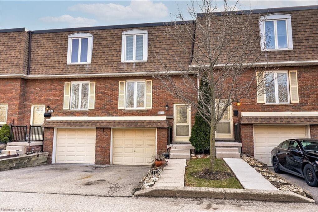 3-bedroom home for sale in Burlington — 1528 Westminster Place (Photo 1)
