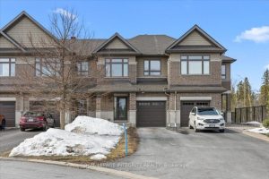3-bedroom att/row/townhouse for sale in Ottawa — 154 Woodhurst Crescent