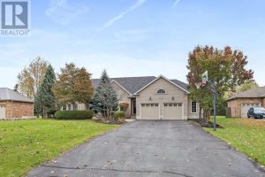 3-bedroom detached home for sale in Wellington — 159 Delarmbro Drive
