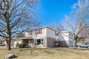 4-bedroom home for sale in Brampton — 15 Braemar Drive