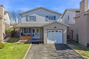 5-bedroom home for sale in Hamilton — 15 Finch Place