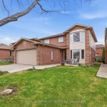 5-bedroom home for sale in Hamilton — 15 Finch Place (Photo 5)