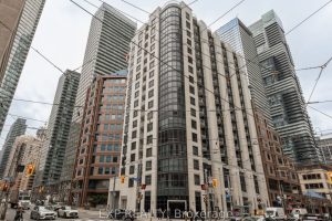 1-bedroom condo apartment for sale in Toronto — 1603 - 801 Bay Street