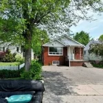 3-bedroom home for sale in Mississauga — 1625 Applewood Road (Photo 2)