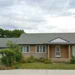 3-bedroom home for sale in Mississauga — 1625 Applewood Road (Photo 4)