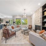 2-bedroom single family residence home for sale in Brantford — 163 Parkside Drive (Photo 2)