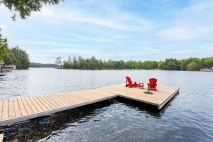 4-bedroom detached home for sale in Muskoka — 1648 Acton Island Road