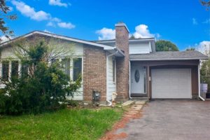 6-bedroom detached home for sale in Ottawa — 166 Withrow Avenue
