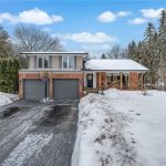 3-bedroom detached home for sale in Hamilton — 16 Bannisdale Way (Photo 1)