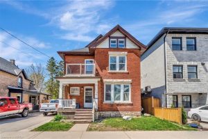 3-bedroom home for sale in Brantford — 170 Murray Street