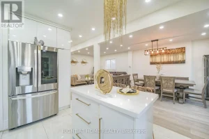 7-bedroom home for sale in Scarborough — 174 Aylesworth Avenue