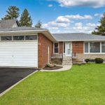 3-bedroom detached home for sale in Toronto — 17 Beaver Bend Crescent (Photo 4)