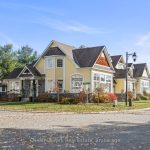 4-bedroom att/row/townhouse for sale in Muskoka — 17 Leeds Court (Photo 3)