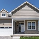4-bedroom att/row/townhouse for sale in Muskoka — 17 Leeds Court (Photo 4)