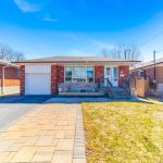 3-bedroom detached home for sale in Toronto — 17 Madrid Street (Photo 2)