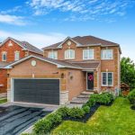 4-bedroom detached home for sale in Dufferin — 184 Howard Crescent (Photo 1)
