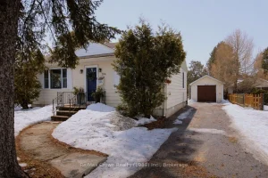 2-bedroom detached home for sale in Nipissing — 184 Lee Avenue