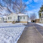 4-bedroom home for sale in Niagara — 18 Bonavem Drive (Photo 2)