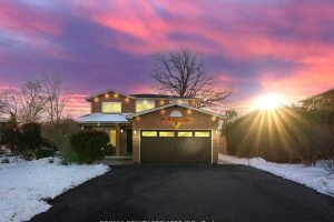 4-bedroom detached home for sale in Peel — 18 Creekview Court