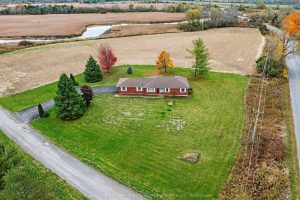 2-bedroom detached home for sale in Prince Edward County — 18 Weatherhead Road