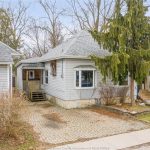 3-bedroom home for sale in Chatham-kent — 194 Harvey Street (Photo 1)