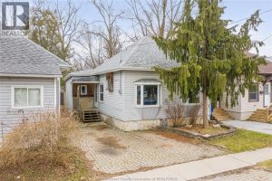 3-bedroom home for sale in Chatham-kent — 194 Harvey Street