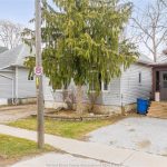 3-bedroom home for sale in Chatham-kent — 194 Harvey Street (Photo 2)