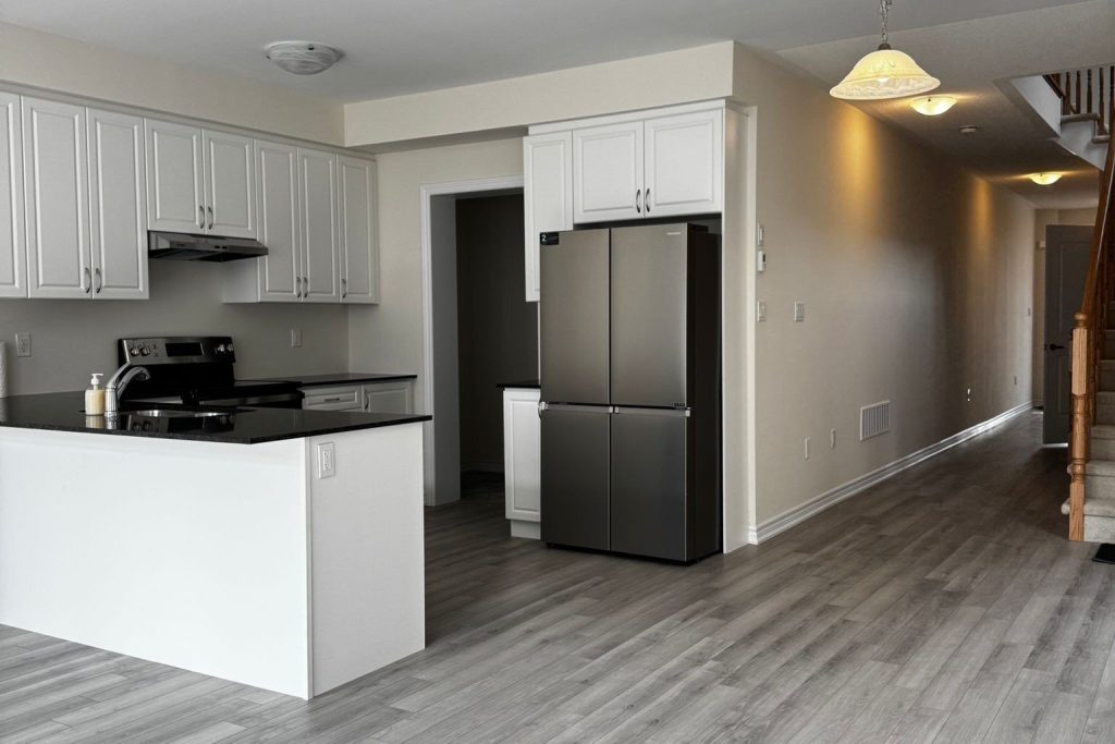 4-bedroom semi-detached home for rent in Erin — 197 Gear Avenue (Photo 1)