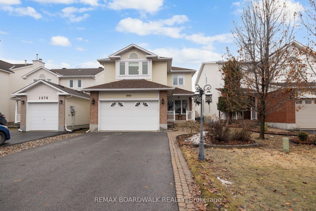 4-bedroom detached home for sale in Ottawa — 1981 Orchardview Avenue (Photo 1)
