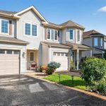 3-bedroom home for sale in Ottawa — 19 Fieldberry Private (Photo 2)