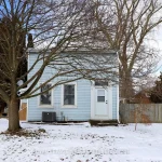 5-bedroom detached home for sale in Brant — 1 John Avenue (Photo 3)