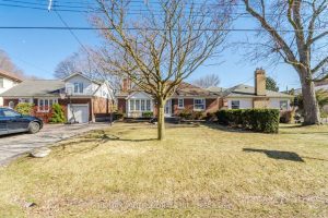 2-bedroom detached home for sale in Toronto — 1 Loyalist Road
