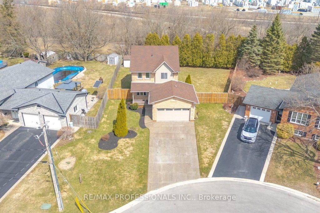 3-bedroom detached home for sale in Haldimand — 200 Morrison Drive (Photo 1)