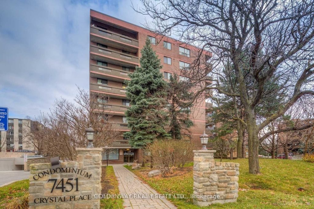 2-bedroom condo apartment for rent in Toronto — 202 - 7451 Yonge Street (Photo 1)