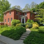 5-bedroom home for sale in Simcoe — 208 Victoria Street (Photo 4)