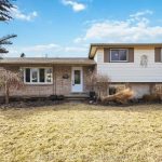 3-bedroom detached home for sale in Elgin — 20 Treadwell Street (Photo 3)