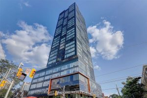 3-bedroom condo apartment for rent in Toronto — 2104 - 203 College Street