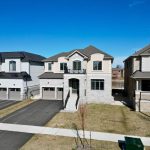 5-bedroom detached home for rent in Clearview — 211 Stayner Street (Photo 2)