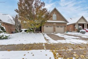 4-bedroom home for sale in Kitchener — 211 Terrace Wood Crescent