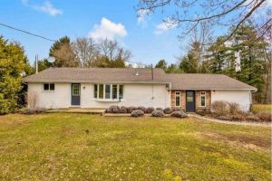 2-bedroom home for sale in Turkey Point — 212 Charlotteville West Quarter Line Road