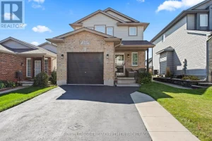 3-bedroom home for sale in London South — 213 Crimson Crescent