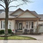 2-bedroom detached home for sale in Halton — 2193 Woodglen Crescent (Photo 1)