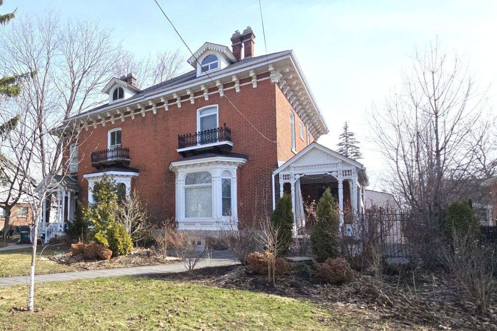 4-bedroom semi-detached home for sale in Hastings — 219 Charles Street (Photo 1)