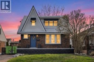 4-bedroom home for sale in Windsor — 2230 Hall