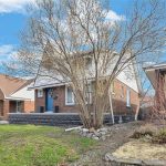 4-bedroom home for sale in Windsor — 2230 Hall (Photo 2)