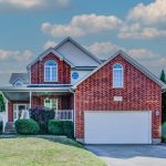 4-bedroom detached home for sale in Waterloo — 224 Pineland Court (Photo 4)