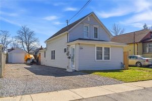 3-bedroom home for sale in Welland — 229 Chaffey Street