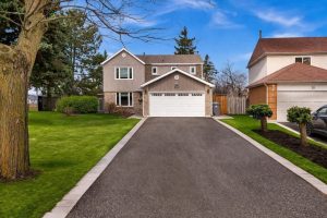 4-bedroom detached home for sale in Peel — 22 Madelaine Crescent